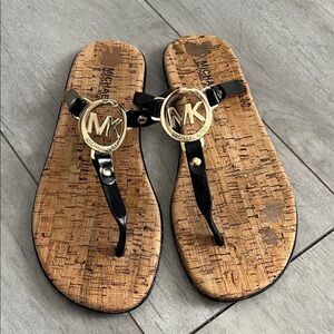 MICHAEL Michael Kors Black Patent Leather Gold Logo Thong Sandals, Szie 8